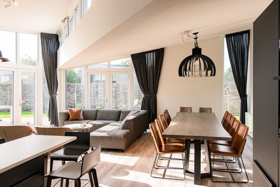 Wohnzimmer eines Bungalows | Boomhiemke